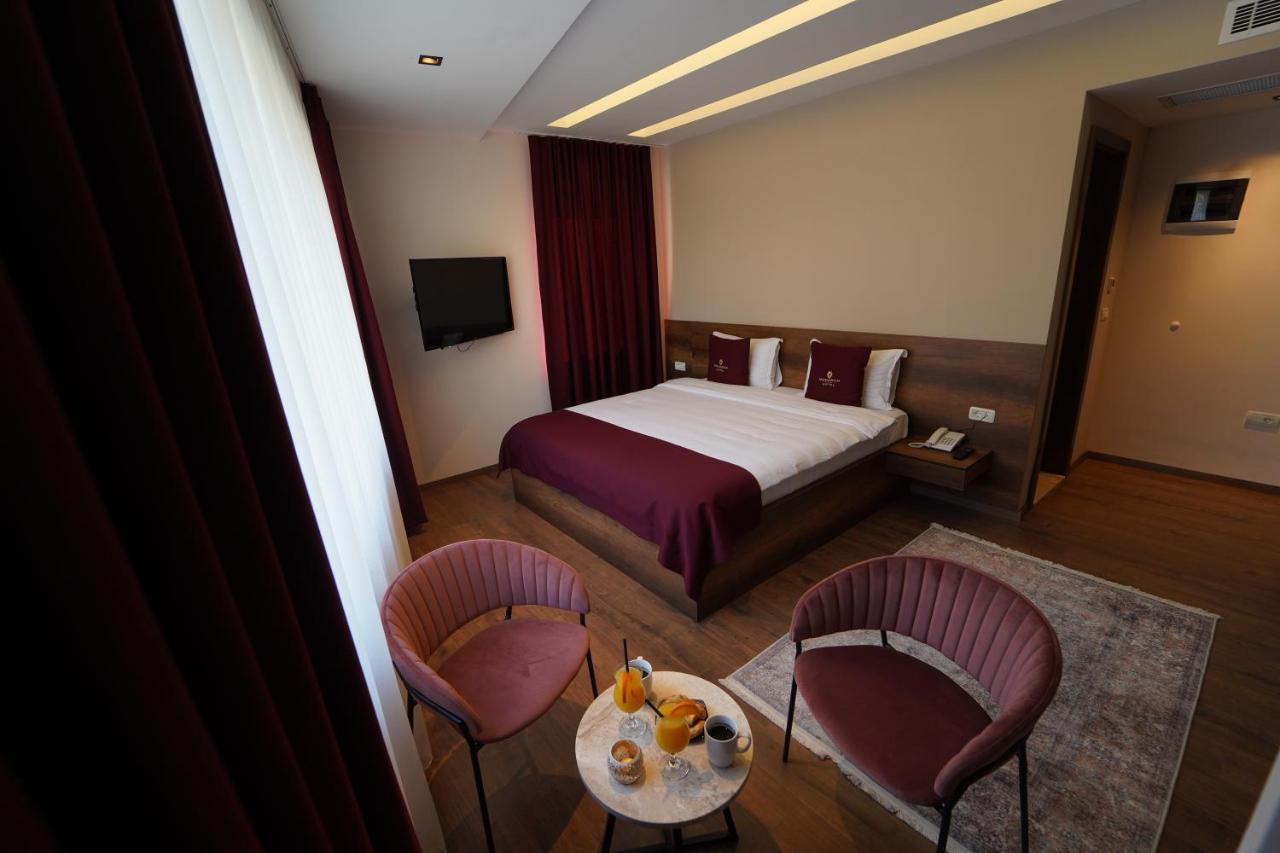 Monarch Hotel Prizren Eksteriør billede