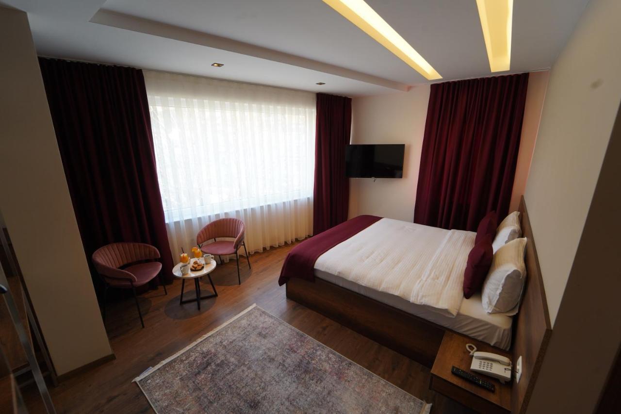 Monarch Hotel Prizren Eksteriør billede