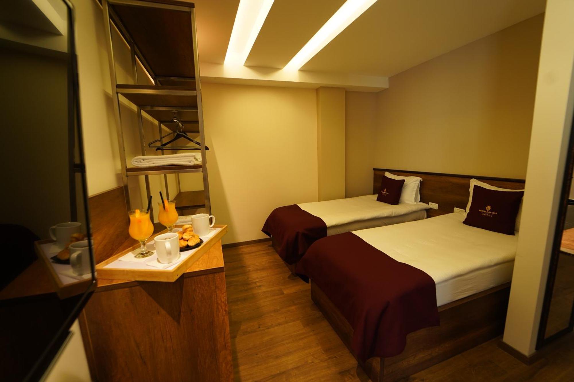 Monarch Hotel Prizren Eksteriør billede