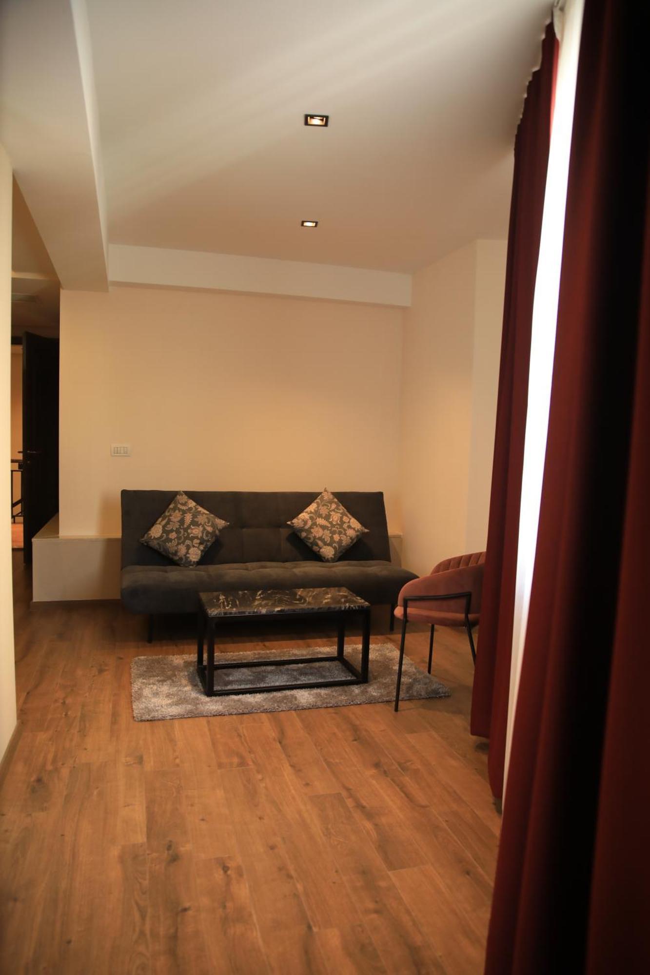 Monarch Hotel Prizren Eksteriør billede