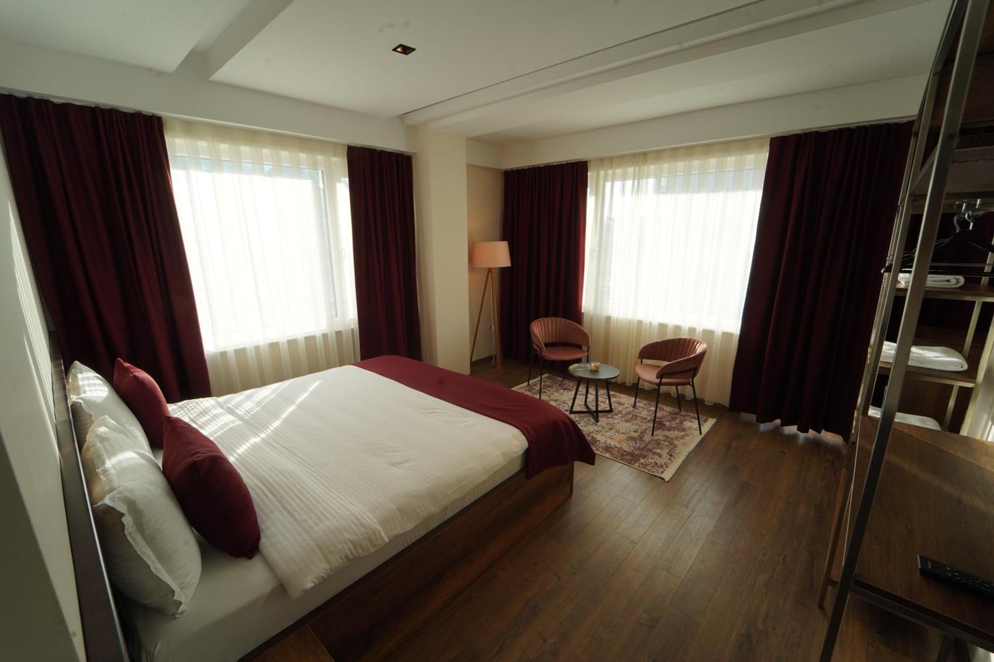 Monarch Hotel Prizren Eksteriør billede